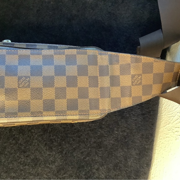 Louis Vuitton bag - Picture 2 of 13